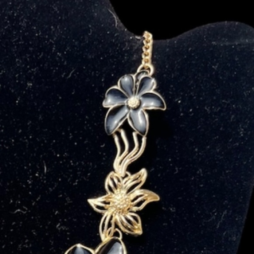 Bold Statement Flower Pendant Necklace Gold Tone with Black Enamel Flower Petals - Picture 4 of 10